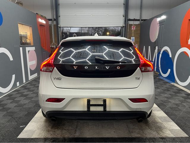 Image for 2014 Volvo V40 €10950 2014 VOLVO V40 T4 1.6 AUTOMATIC / ELECTRIC MEMORY & HEATED SEATS / CRUISE CONTROL 