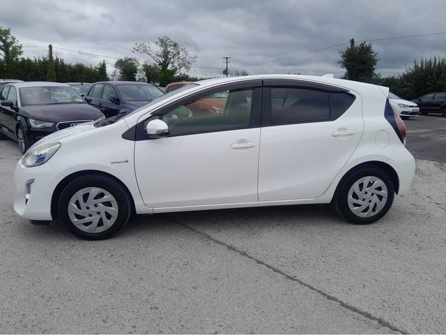 Image for 2016 Toyota Aqua S