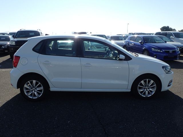 Image for 2017 Volkswagen Polo 1.2 TSI HIGHLINE PRO PETROL AUTOMATIC // PARK ASSIST // REVERSING CAMERA // PRO MEDIA PACK // IDEAL STARTER CAR // IMMACULATE EXAMPLE // AA APPROVED DEALER 2026