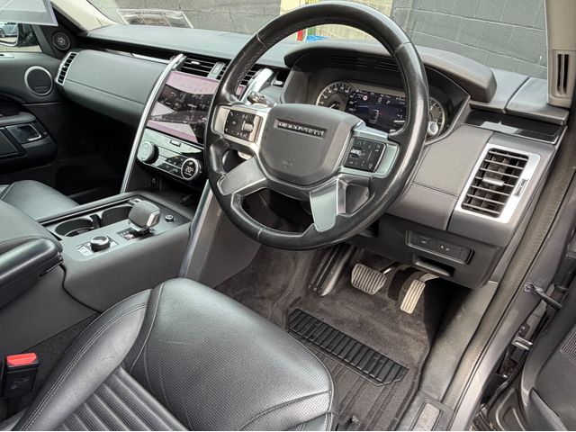 Image for 2022 Land Rover Discovery 3.0D D300 SE 2 SEAT COMMERCIAL