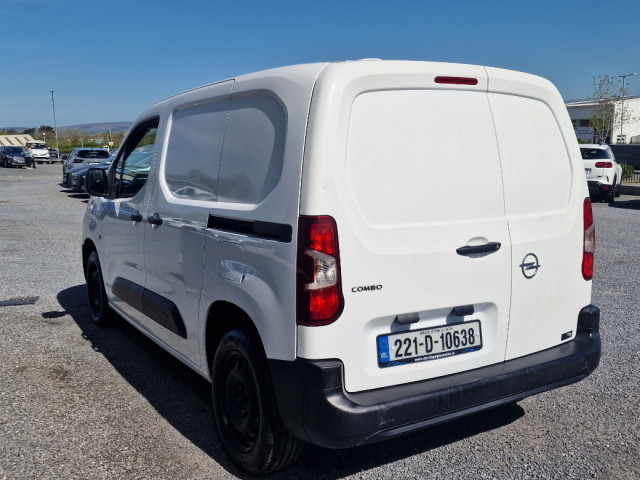 Image for 2022 Opel Combo My22-l1h1-1.5 100ps-dsl-6sp 5D