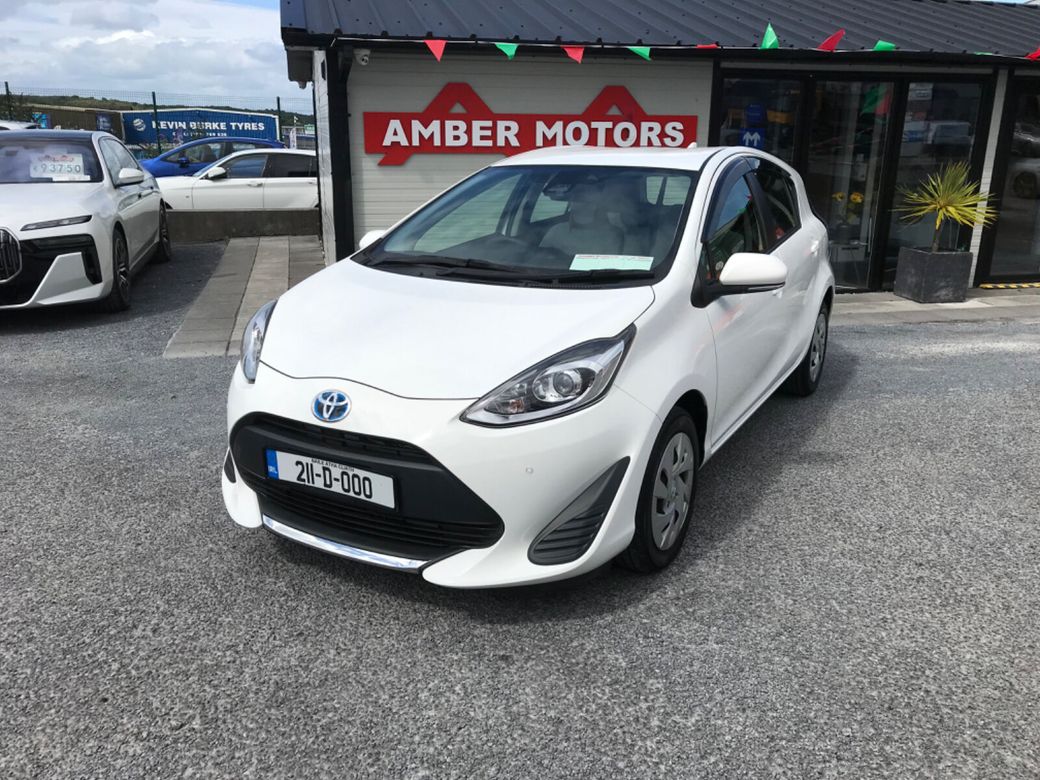 Image for 2021 Toyota Aqua Hybrid