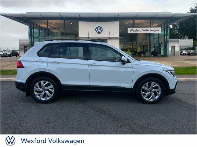 Image for 2022 Volkswagen Tiguan LIFE 2.0TDI 122HP MANUAL
