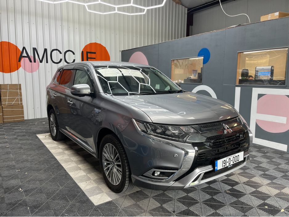 Image for 2019 Mitsubishi Outlander €21950 2019 MITSUBISHI OUTLANDER 4WD PHEV 2.4 AUTOMATIC / CRUISE CONTROL / 360° CAMERA / ELECTRIC MEMORY & HEATED SEATS / PADDLE SHIFTERS / HEATED STEERING WHEEL AND MORE