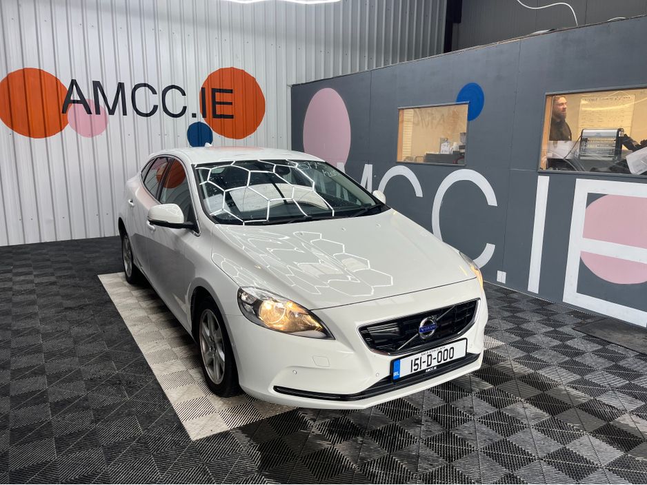 Image for 2015 Volvo V40 €14950! 2015 VOLVO V40 AUTOMATIC 2.0L DIESEL / 90K KMS / ADAPTIVE CRUISE CONTROL, REVERSE CAMERA & MORE