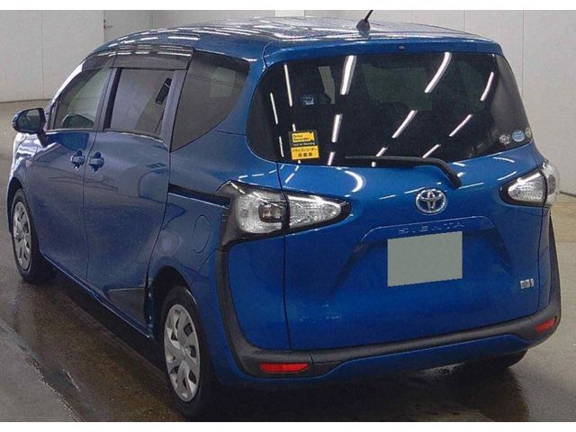 Image for 2017 Toyota Sienta 1.5 Petrol Hybrid Auto