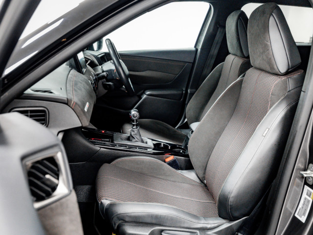 Image for 2022 DS Automobiles DS 3 Crossback Performance Line 1.2 Petrol 100HP