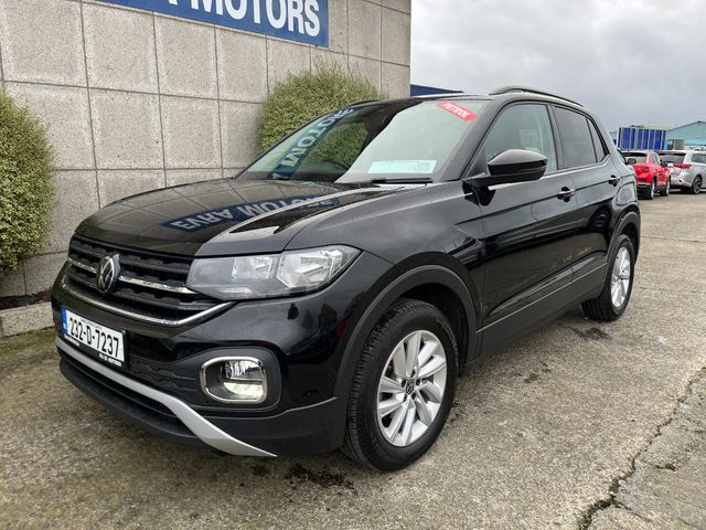 Image for 2023 Volkswagen T-Cross LIFE 1.0 TSI MANUAL PETROL //ADAPTIVE CRUISE CONTROL//REVERSE CAMERA// 