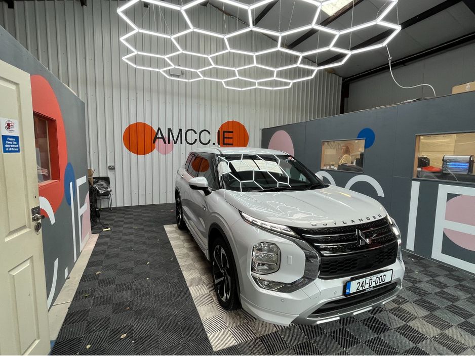 Image for 2024 Mitsubishi Outlander €44950 2024 MITSUBISHI OUTLANDER PHEV P 4WD 2.4 AUTOMATIC / CRUISE CONTROL / 360° CAMERA / ELECTRIC MEMORY & HEATED SEATS / PADDLE SHIFTERS / HEATED STEERING WHEEL AND MORE