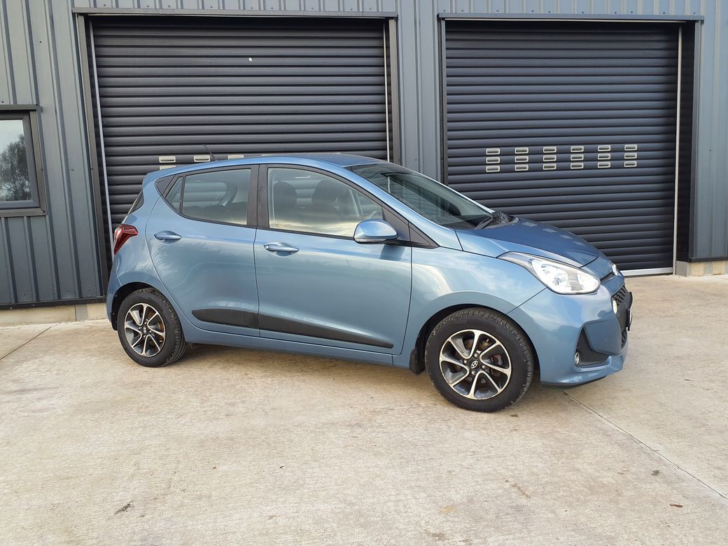 Image for 2017 Hyundai i10 Deluxe 4DR