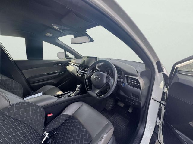 Image for 2020 Toyota C-HR Hybrid G-Model- *Leather Pack Safety Plus*