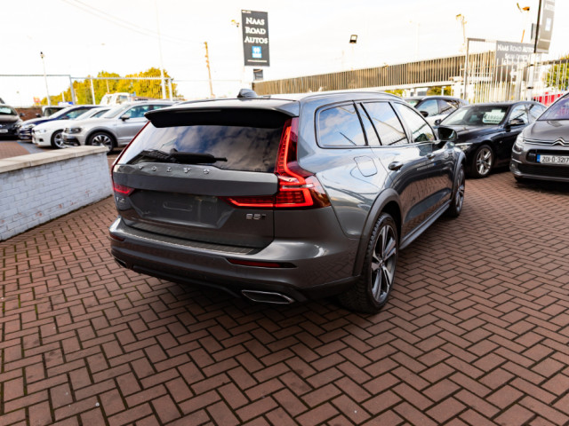 Image for 2021 Volvo V60 2021 VOLVO V60