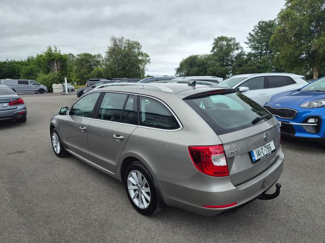 Image for 2014 Skoda Superb Combi AMB 1.6 TDI 105HP 4DR