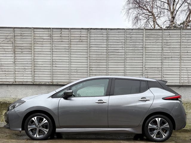 Image for 2022 Nissan Leaf N-CONNECTA / APPLE & ANDROID AUTO / NAV / RADAR CRUISE / HALF-LEATHER / PARK SENSORS / BALANCE OF 8 YEAR NISSAN BATTERY WARRANTY / *FINANCE PACKAGES AVAILABLE*