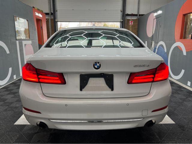 Image for 2017 BMW 5 Series €22950! 2017 BMW 520D 523D LUXURY 2.0 AUTOMATIC / CRUISE CONTROL / REVERSE CAMERA / ELECTRIC MEMORY & HEATED SEATS / AMBIENT LIGHTS AND MORE