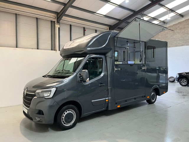 Image for 2021 Renault Master Stallion box