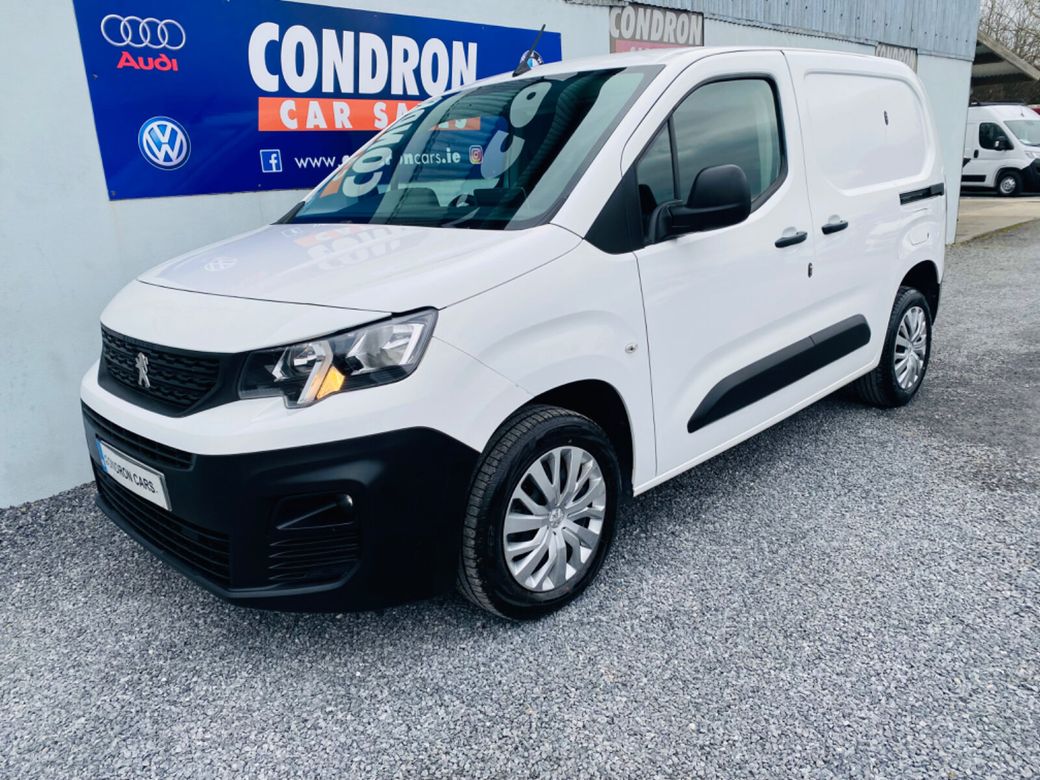 Image for 2021 Peugeot Partner 