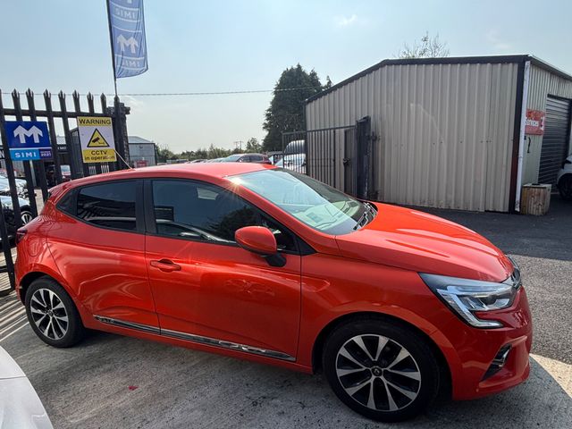 Image for 2020 Renault Clio Iconic TCE 100 MY19 5DR