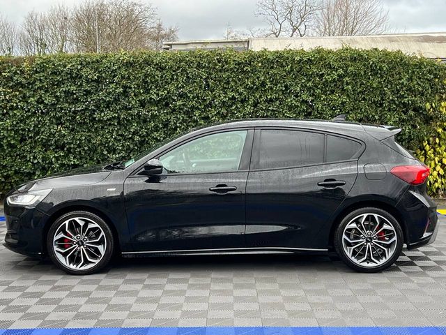 Image for 2025 Ford Focus ST-LINE 1.0 HYBRID // VERY LOW MILEAGE // PARKING SENSORS // APPLE CARPLAY/ANDROID AUTO