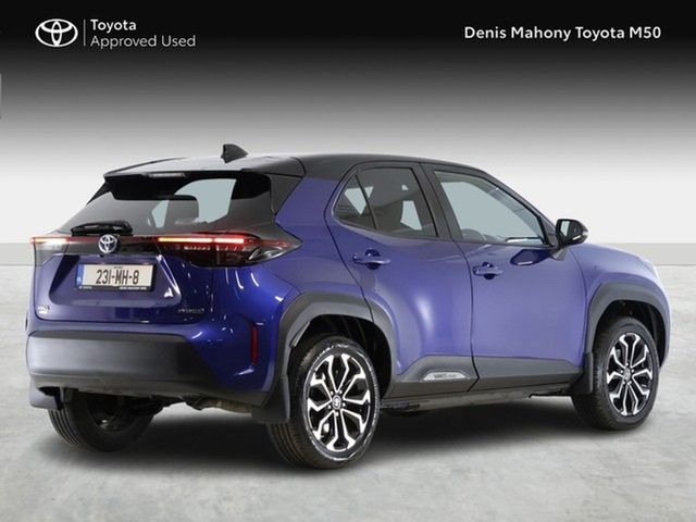 Image for 2023 Toyota Yaris Cross Luna Sport Hybrid
