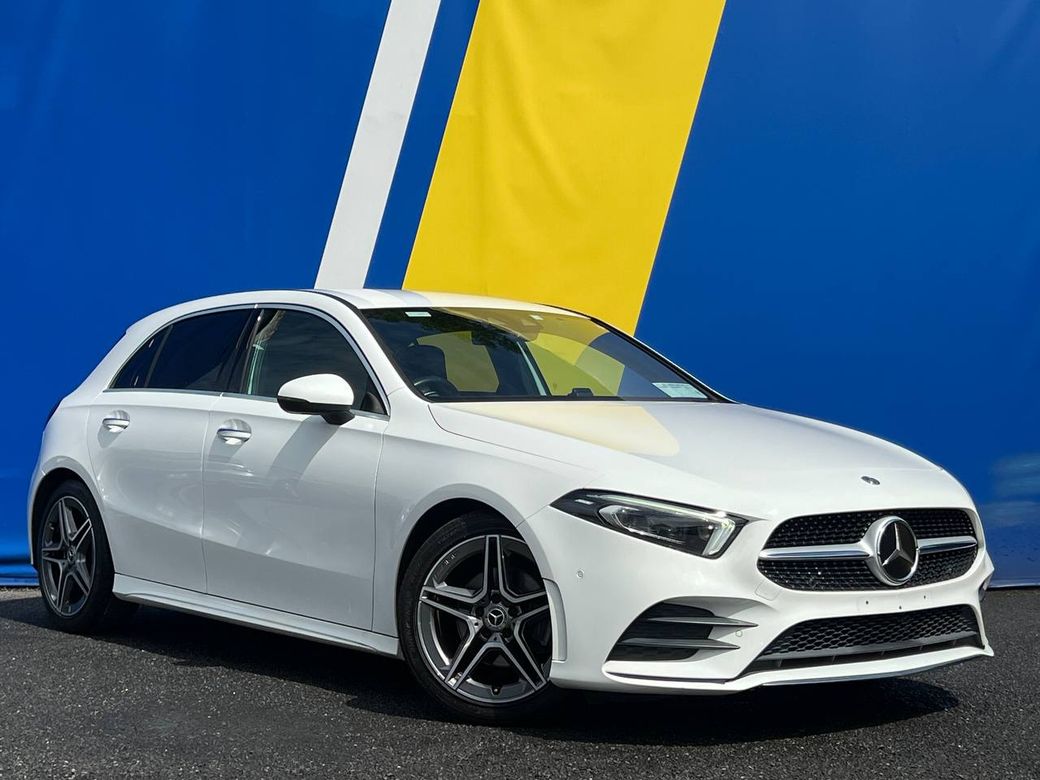 Image for 2020 Mercedes-Benz A Class A200d AMG-LINE PREMIUM PLUS AUTO // FULL SERVICE HISTORY // VIRTUAL COCKPIT // WIRELESS CHARGING BAY