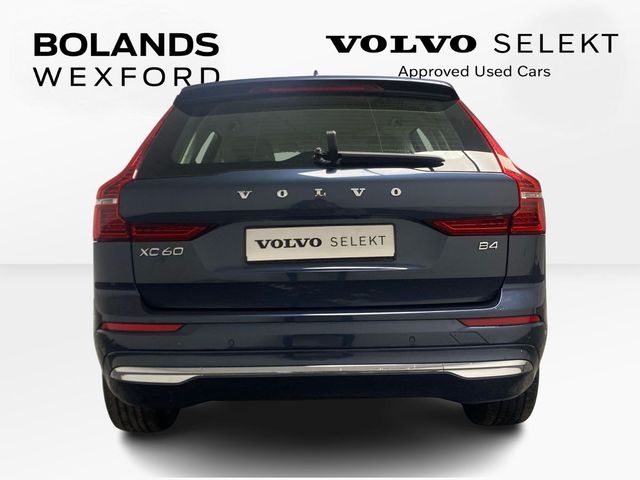 Image for 2022 Volvo XC60 Denim Blue Plus Diesel mild hybrid