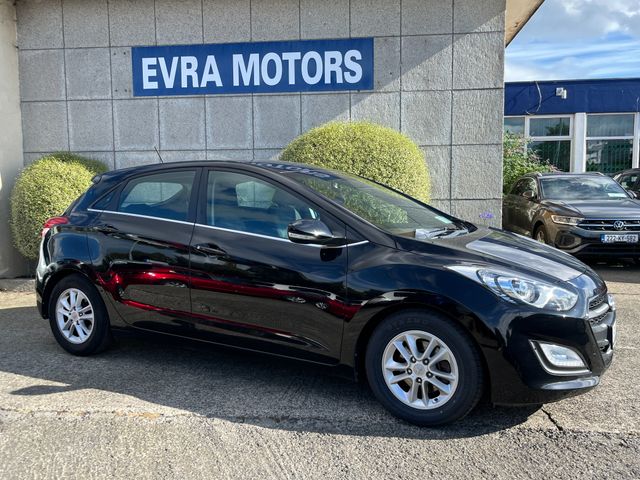 Image for 2015 Hyundai i30 SE 1.6 DIESEL //HIGH SPEC//TOUCH SCREEN//REVERSE CAMERA//SAT NAV// 