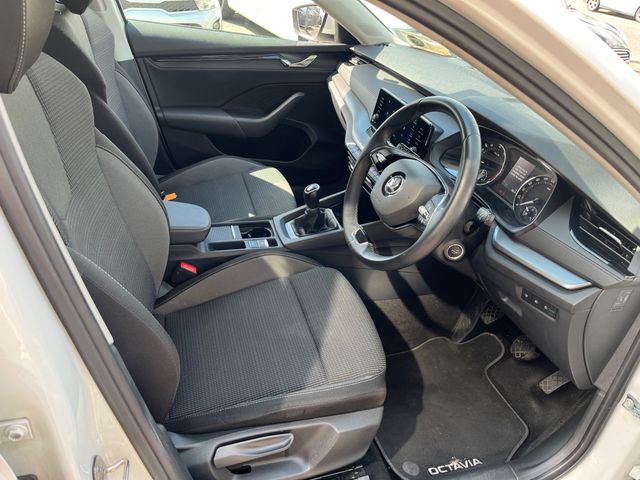 Image for 2023 Skoda Octavia AMB 1.0tsi 110HP 5DR
