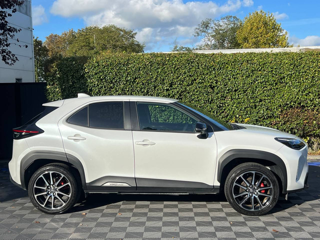 Image for 2024 Toyota Yaris Cross GR SPORT 1.5 HYBRID AUTO // VERY LOW MILEAGE // 360 PARKING CAMERAS // GR HEATED SEATS