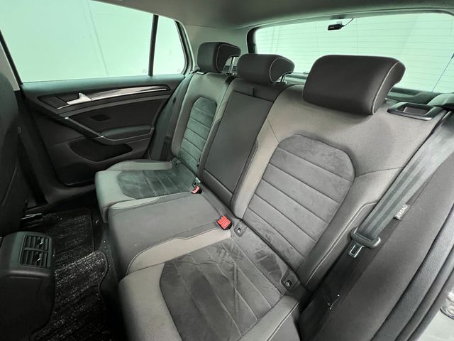 Image for 2016 Volkswagen Golf 1.4 TSI Automatic Highline — Premium Spec