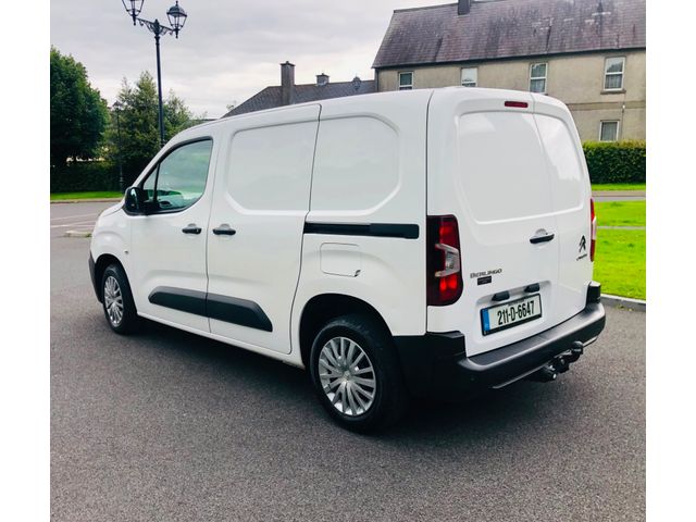 Image for 2021 Citroen Berlingo ENT 1.5 Bluehdi 75 S&S 650KG M