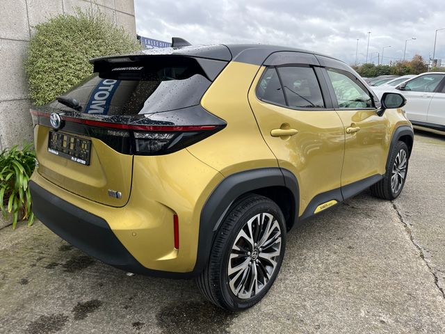 Image for 2021 Toyota Yaris Cross Z HYBRID AUTOMATIC 1.5 PETROL //LOW MILES//HIGH SPEC//HALF LEATHER//HEATED STEERING WHEEL//KEYLESS ENTRY//