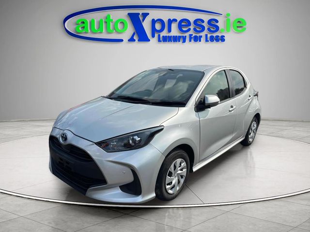 Image for 2020 Toyota Yaris 1.5 HYBRID G Automatic, Reversing camera