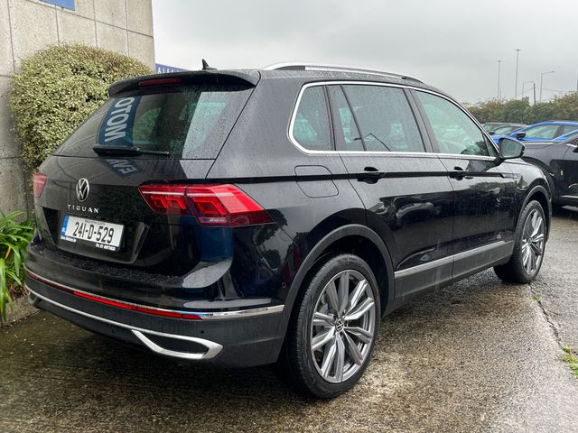Image for 2024 Volkswagen Tiguan ELEGANCE AUTOMATIC 2.0 TDI 150BHP //HIGH SPEC//FULL LEATHER HEATED SEATS//PANORAMIC GLASS ROOF//KEYLESS ENTRY//REVERSE CAMERA//SAT NAV//HEATED STEERING WHEEL//