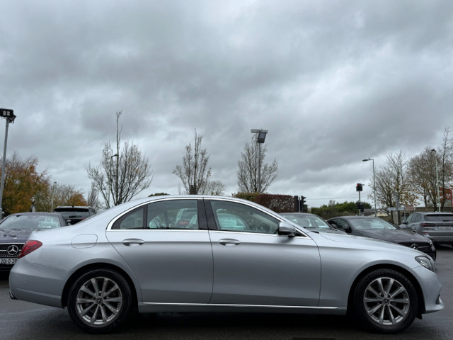 Image for 2017 Mercedes-Benz E Class E220D AVANTGARDE AUTO *1 OWNER & LOW KMS*
