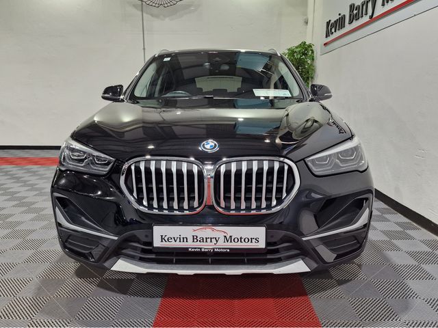 Image for 2022 BMW X1 25E X-LINE (PLUG IN HYBRID) X-DRIVE AUTOMATIC **ONE OWNER / APPLE CARPLAY / CRUISE CONTROL / ELECTRIC BOOTLID / FRONT & REAR PARKING ASSIST / FULL BLACK LEATHER / HEATED FRONT SEATS / SAT NAV**