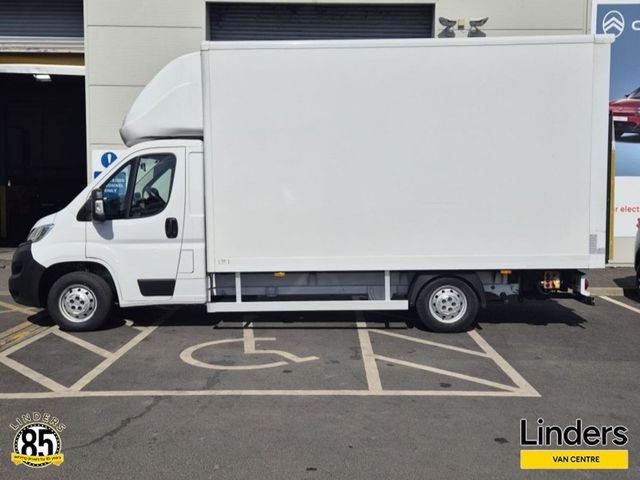 Image for 2023 Opel Movano BOX BODY / 750KG TAILLIFT 