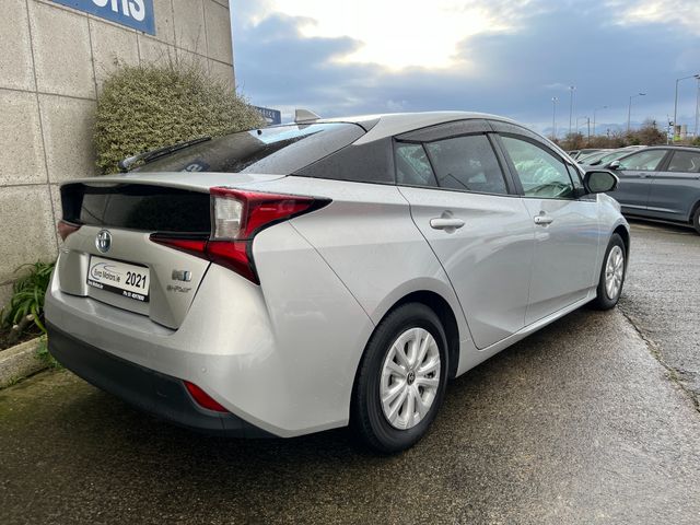 Image for 2021 Toyota Prius S 4WD AUTOMATIC HYBRID 1.8 PETROL //KEYLESS ENTRY//REVERSE CAMERA//ADAPTIVE CRUISE CONTROL//