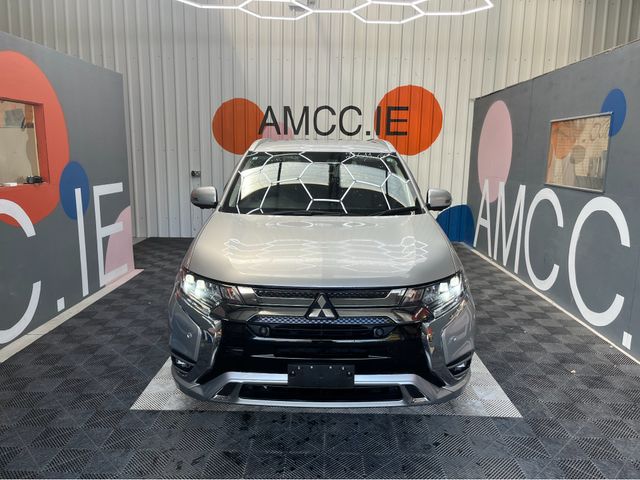 Image for 2020 Mitsubishi Outlander 2020 MITSUBISHI OUTLANDER PHEV 2.4L HYBRID / 48K KMS / ADAPTIVE CRUISE CONTROL, HEATED SEATS, REVERSE CAMERA & MORE