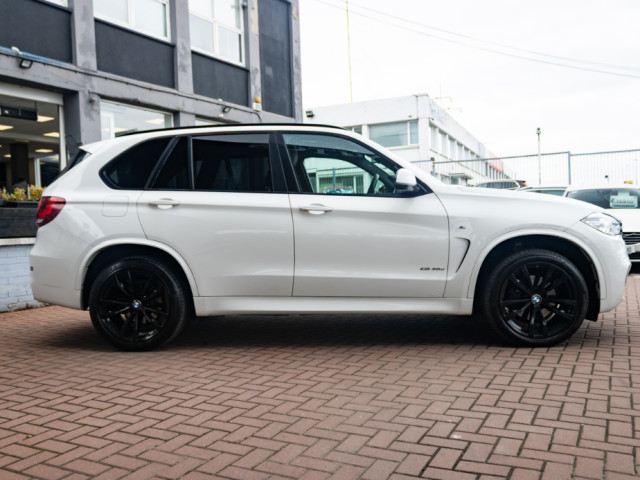 Image for 2015 BMW X5 XDRIVE 30D M SPORT AUTOXDRIVE 30D M SPORT 2 SEATER COMMERCIAL // PAN ROOF // AS NEW // UPGRADED ALLOYS// BUY WITH CONFIDENCE AA AND SIMI APPROVED DEALER 2025 // FIN