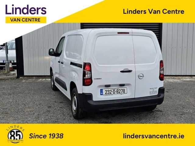 Image for 2023 Opel Combo 3 SEATS / VERY CLEAN