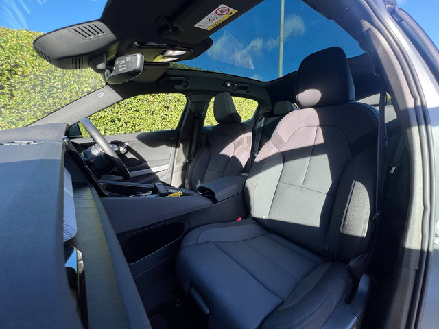 Image for 2025 Polestar 2 LONE RANGE 82KWH PLUS // PAN ROOF // 4 HEATED SEATS // 360 PARKING CAMERAS