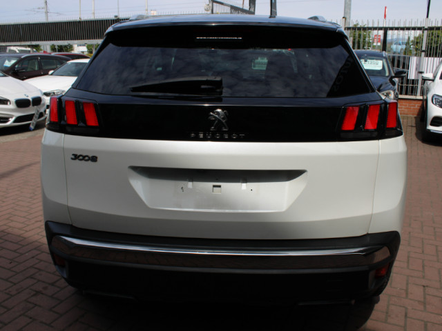 Image for 2019 Peugeot 3008 2.0 HDI ALLURE 5DR ESTATE AUTOMATIC // WHAT A CAR // AS NEW CONDITION WITH ONLY 104, 000 KMS // BUY WITH CONFIDENCE AA AND SIMI APPROVED DELAER 2025 // FINANCE ARRANED // TRADE INS WELCOME //