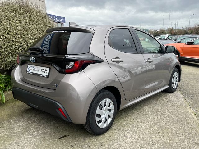 Image for 2021 Toyota Yaris X AUTOMATIC HYBRID 1.5 PETROL //KEYLESS ENTRY//REVERSE CAMERA//ADAPTIVE CRUISE CONTROL// 