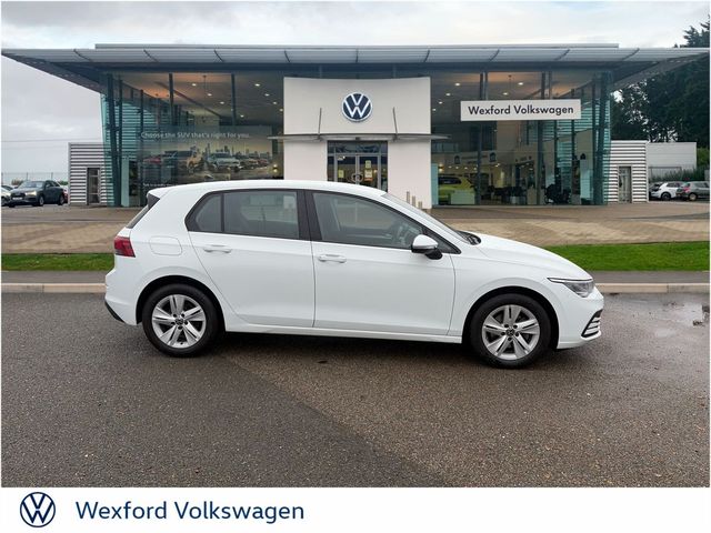 Image for 2024 Volkswagen Golf LIFE 2.0 TDI 115HP MANUAL