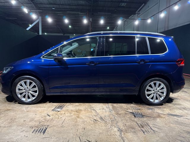Image for 2018 Volkswagen Touran 7-SEATER - 1.4L TSI AUTOMATIC - HEATED ALCANTARA SEATS - REVERSE CAMERA - CRUISE CONTROL - A/C HEATING CONTROLS - UPGRADED ALLOY WHEELS