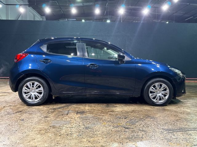 Image for 2017 Mazda Demio 1.3 AUTOMATIC - PUSH BUTTON STOP/START - A/C HEATING CONTROLS