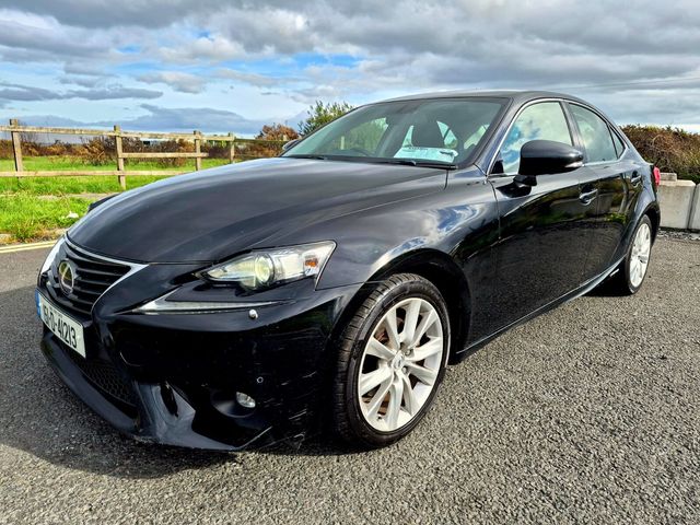 Image for 2015 Lexus IS 300h Executive