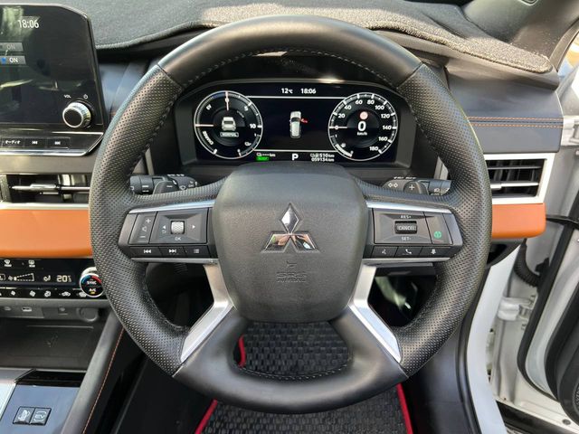 Image for 2023 Mitsubishi Outlander 7-SEATER 2.4 HYBRID AUTO ** HUGE SPEC ** // FULL SERVICE HISTORY // TILT & SLIDE PAN ROOF // BOSE SOUND SYSTEM