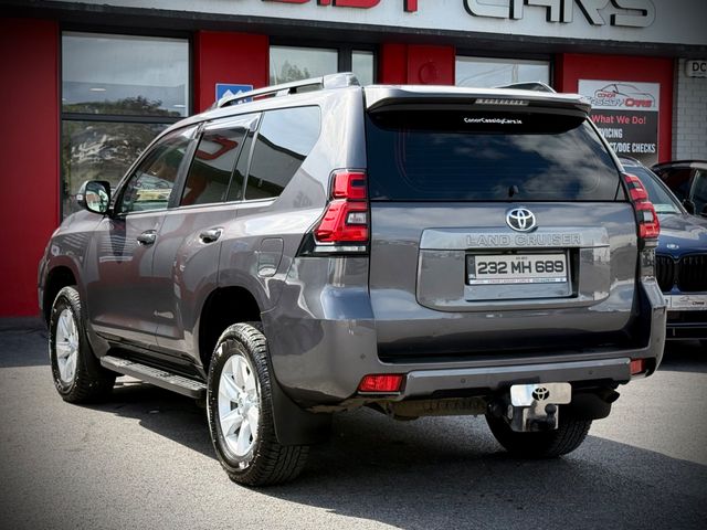 Image for 2023 Toyota Landcruiser LWB Comm AUTOMATIC / // VAT INVOICE // SAME DAY FINANCE 